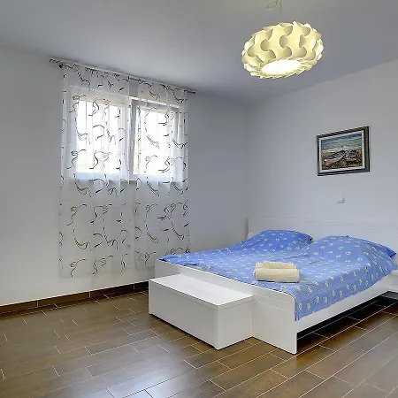 Bila Willa Brajkovići